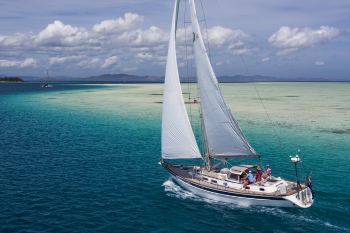 Mahina Tiare sailing in Fiji (John Neal and Amanda Swan Neal)